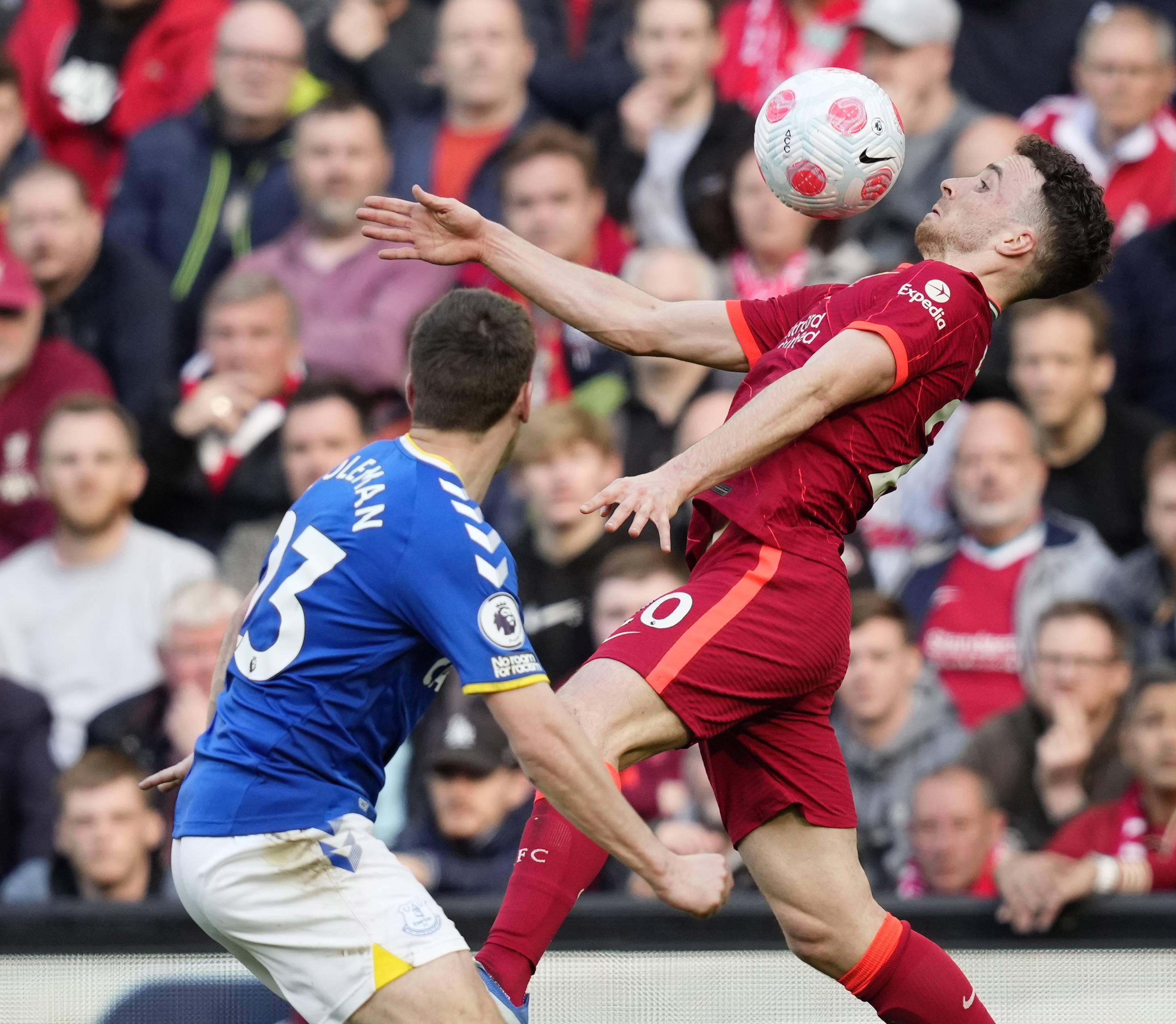 足球英超联赛利物浦胜埃弗顿