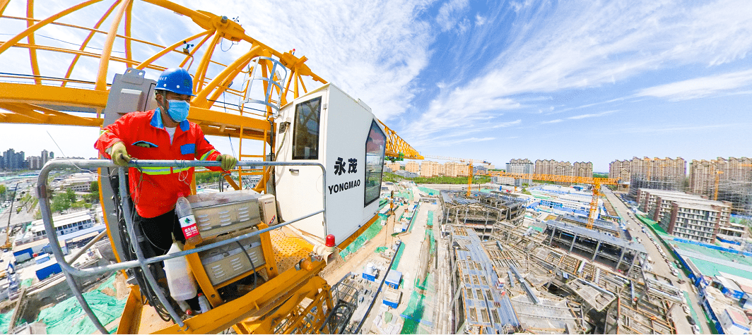 副中心"云端驾驶员"带你去体验_塔吊_王师傅_柳兰