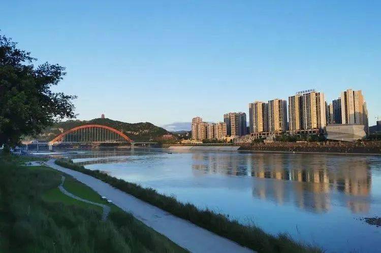 一组刷屏美图带您飞阅嘉陵江云赏大美苍溪