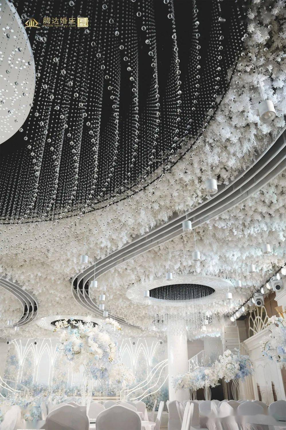 石鹏设计县城级婚礼堂550平米水晶主题厅简介