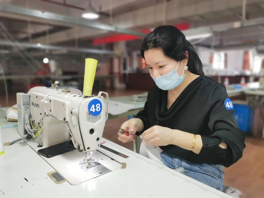 技能竞赛助共富建德市宏都杯缝纫工技能竞赛顺利举办