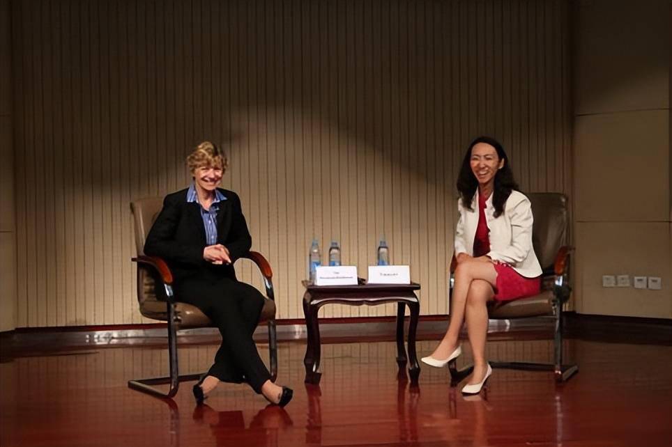 颜宁闺蜜李一诺27岁博士毕业4年生3个娃被盖茨重金挖走