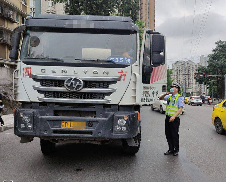 沙坪壩區整治貨車交通安全風險隱患 這些是重點路段_車輛_道路_譚遙