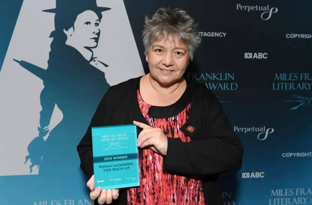 梅丽莎_凯瑞·索尔特_武侠小说