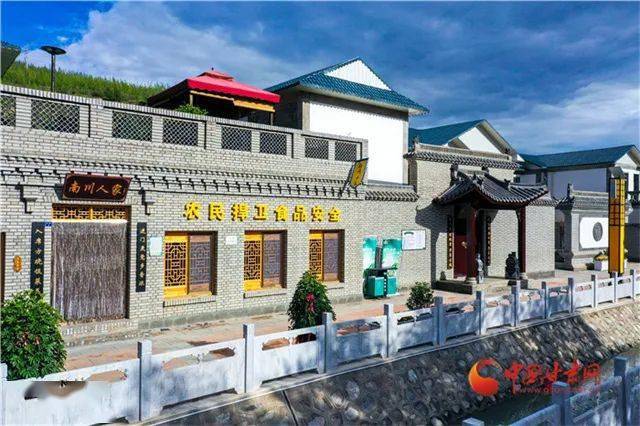 (摄影:陈坤)会宁县委副书记朱灵元表示,会宁县委县政府提出了建设"一