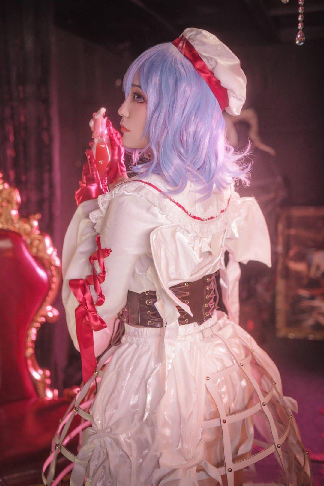 东方project蕾米莉亚纯白恶魔cosplay