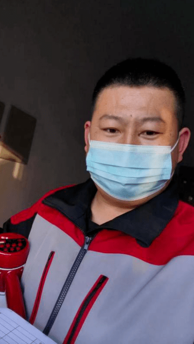 每一个平凡的我们都是"孤勇者"_刘林杰_疫情_重庆