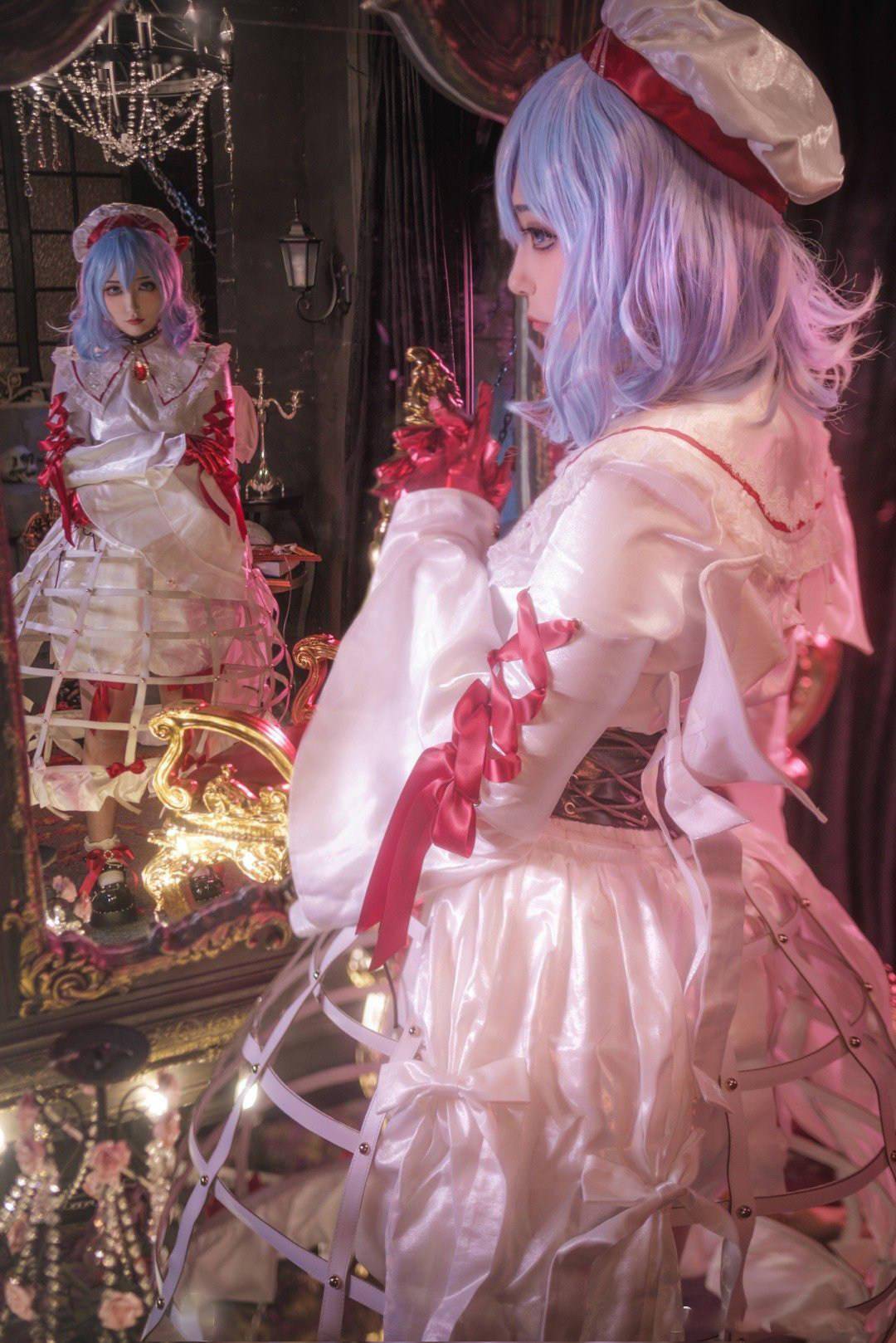 东方project蕾米莉亚纯白恶魔cosplay