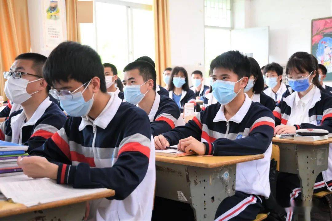 省级荣誉祝贺闽侯一中这两位优秀教师