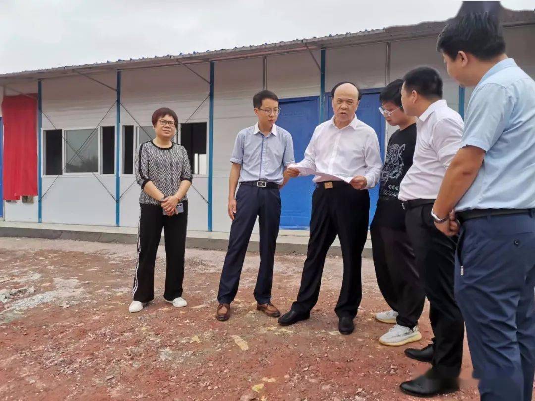 罗冠荣到桂平市联系推进重大项目建设