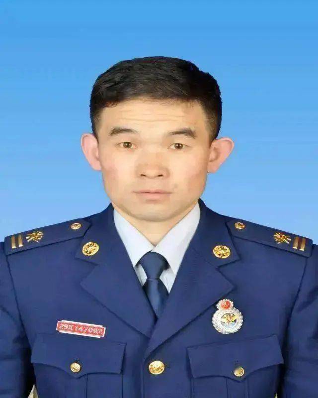 黄南州消防救援支队泽库大队孙国军荣升三级消防长
