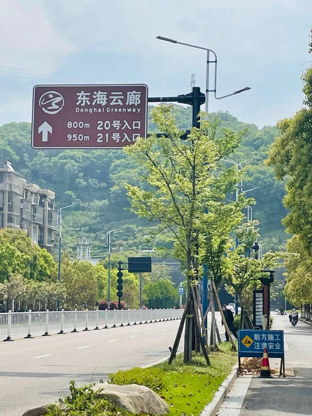 去云廊竹山段解锁更多暖心设施