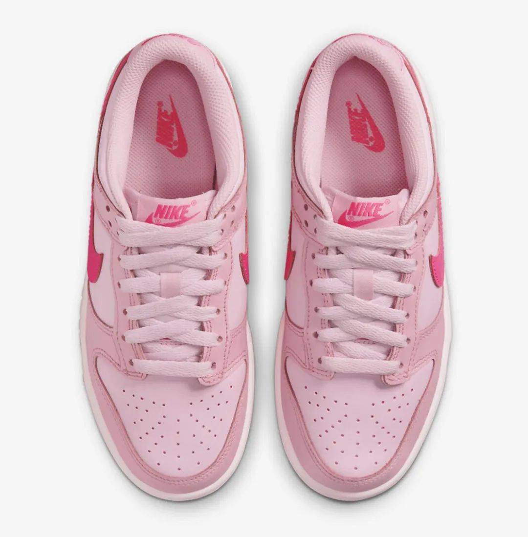 全新粉嫩 dunk low 太美了