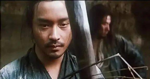 东邪西毒拍摄时王家卫找张国荣配旁白直接将其逼到了庙里