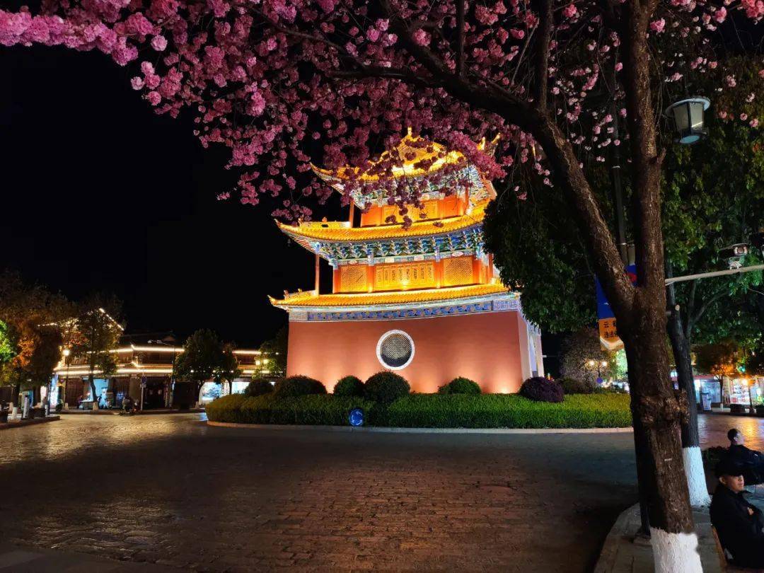 【鹤川纵横】小城云鹤的夜_鹤庆_夜色_杨淑香