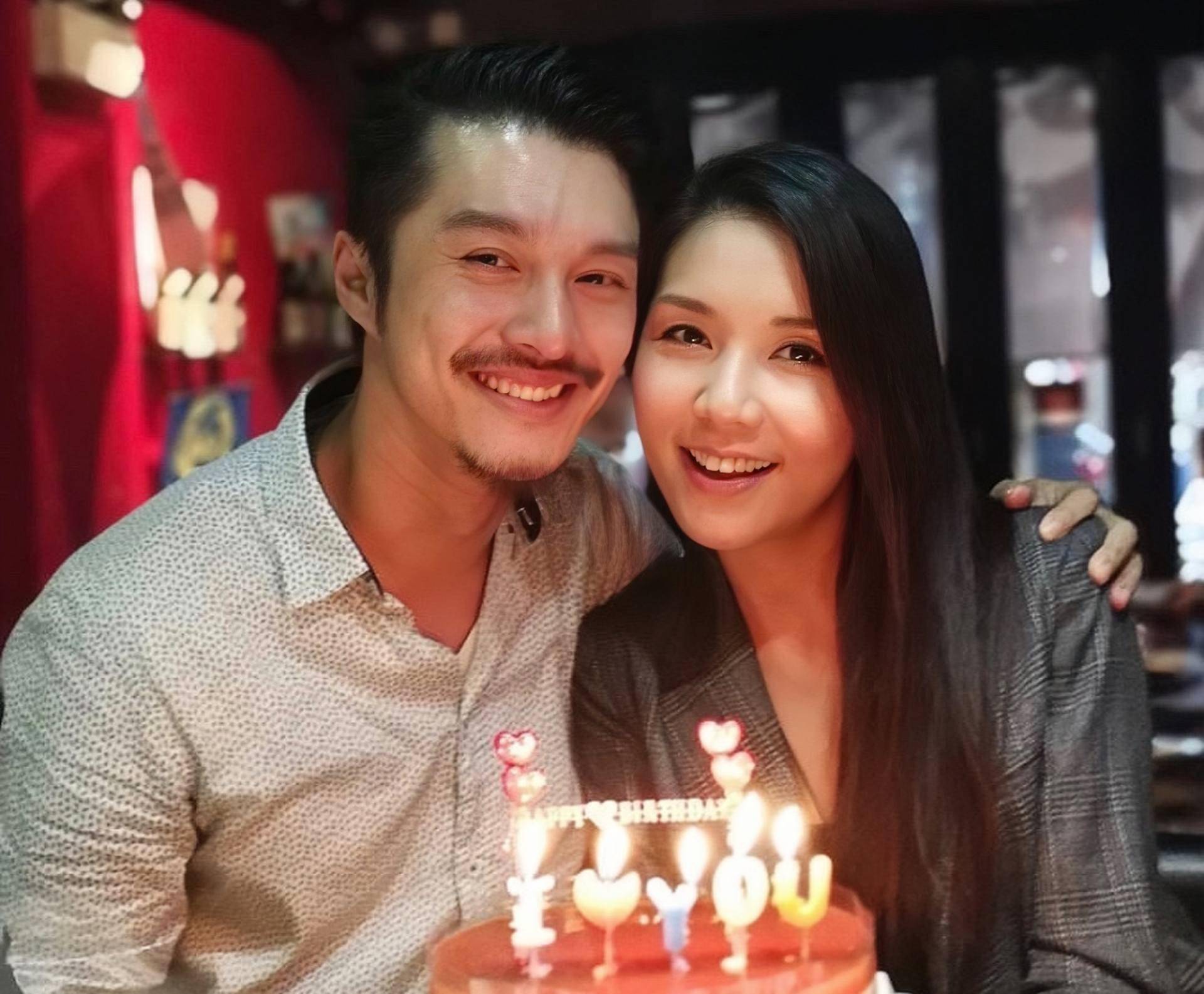 44岁tvb知名男星求婚成功,圈外未婚妻晒大钻戒羡煞旁人_黄嘉乐_角色