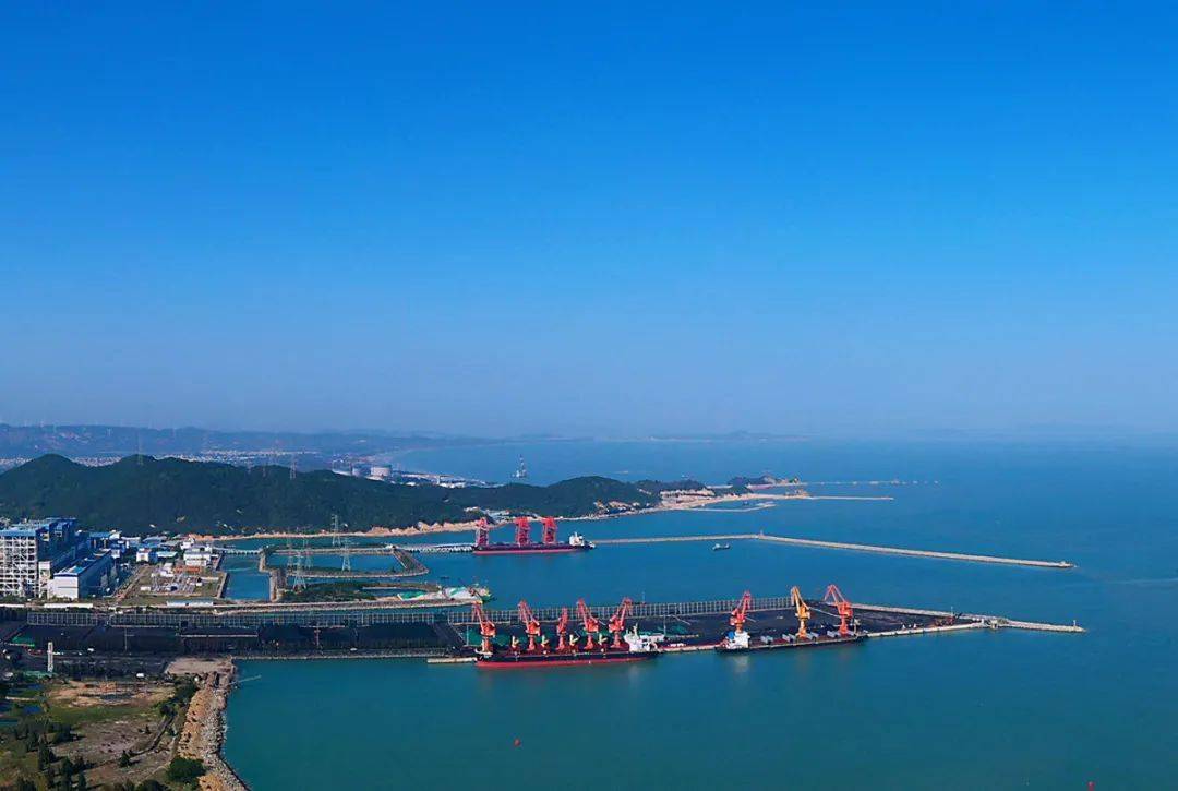 潮州港亚太通用码头 (王丽 摄)省政府印发《通知》为发挥跨境电商