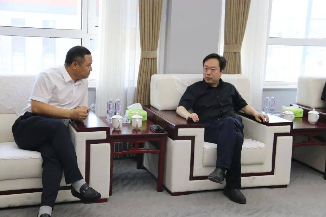 市委常委,市委办公室主任赵立保,以及市委办公室,经济开发区,城管局