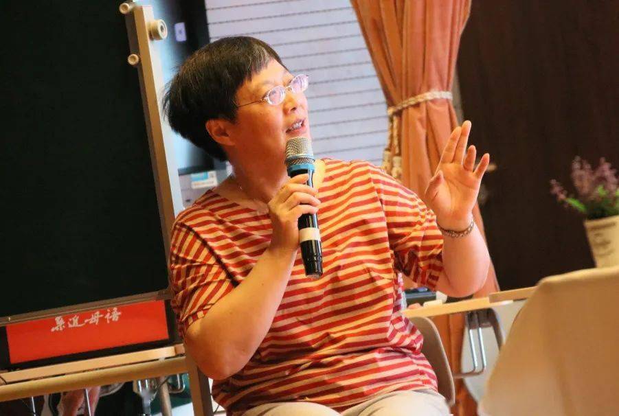 徐莉莉身在井隅心向璀璨专访