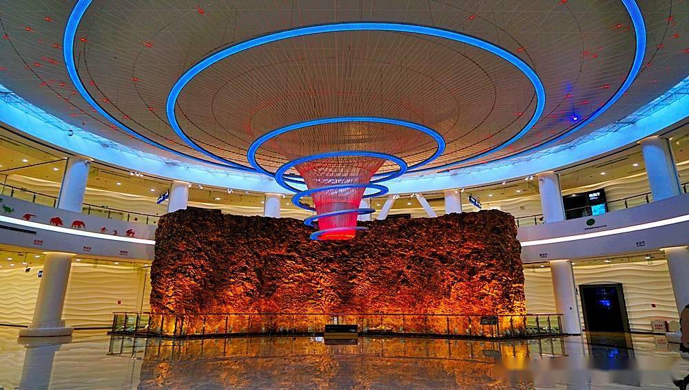 云南省玉溪澄江市帽天山动物化石博物馆.