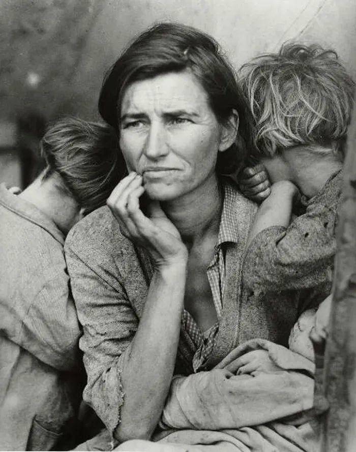 致敬母亲节 | 看大师如何用作品诠释母爱_爱德华·蒙克_惠斯勒_珂勒