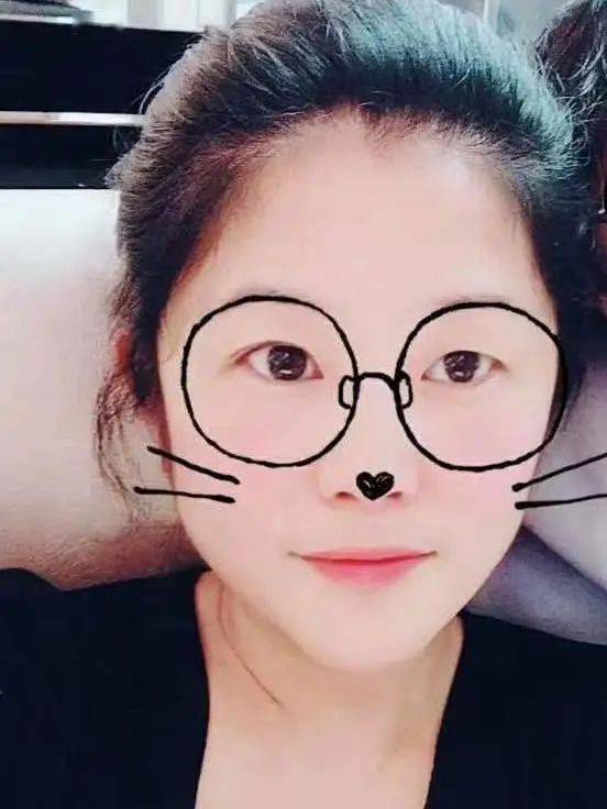 您那绽放的笑颜每天都能多一点文字 | 康婧薇 芦芳琳 敬圣明 谷嘉慧图