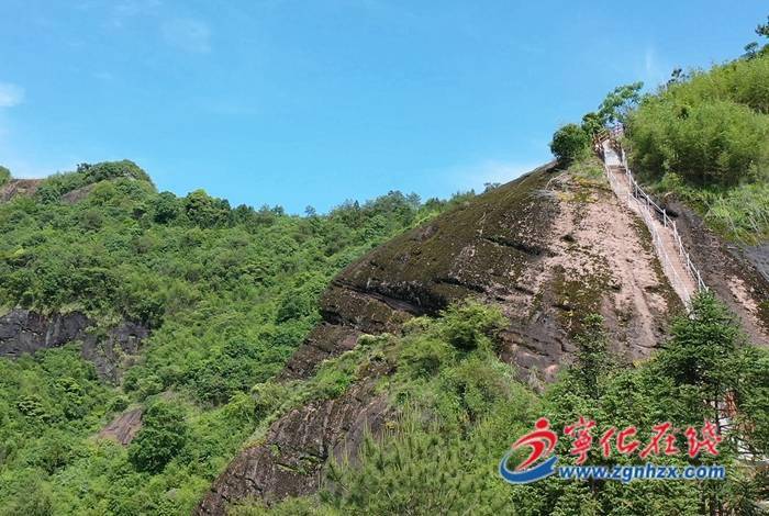 宁化安远镇朝天寨乡村旅游景点人气旺