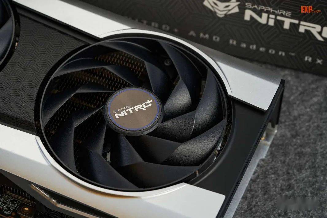 radeonrx6650xt天梯榜首发评测超频版rx6600xt仅贵100元交个朋友