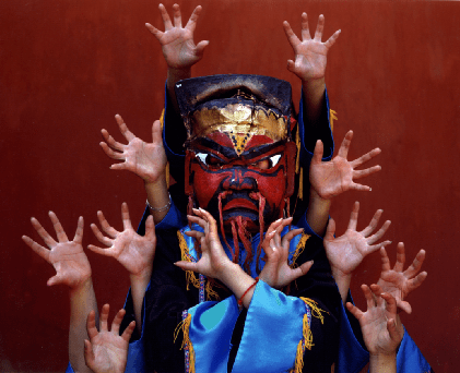 小实验神秘的巫术竟是简单的科学原理