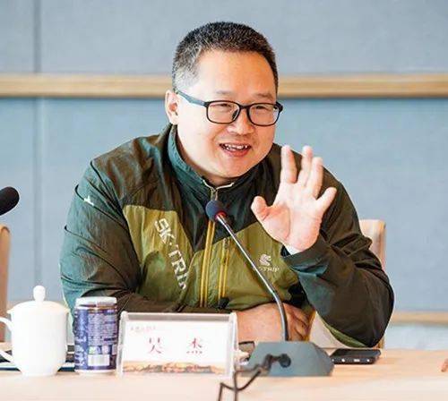 规划专业委员会秘书长,重庆市新乡土团队发起人 吴杰通过昨天的考察