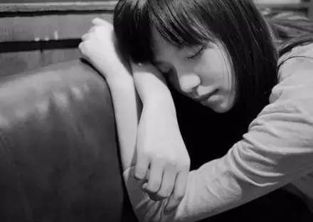 突然分手是什么心情_一个人_风中_感觉