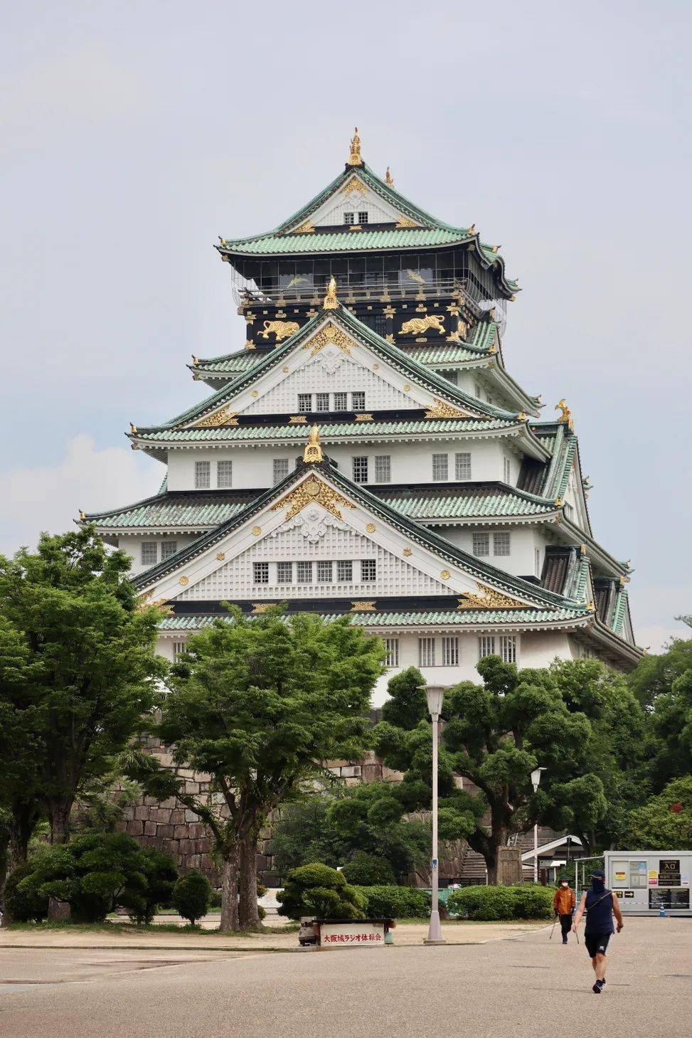破风会让一座天守阁看起来更威风,主要分类包括:入母屋破风,千鸟破风