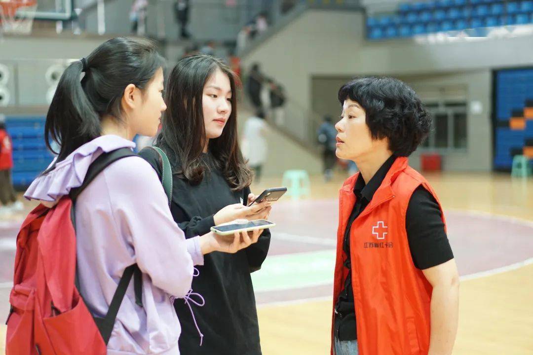 励志学姐跨考追梦_任霞_工作_实习