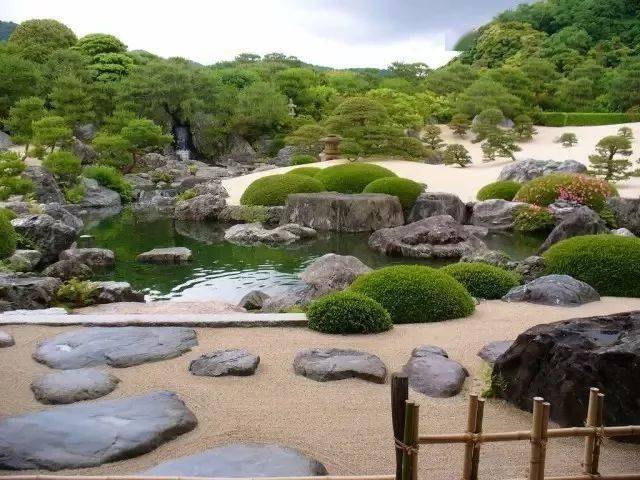 一心一意潜心研究把营造枯山水当作参禅悟道的修行