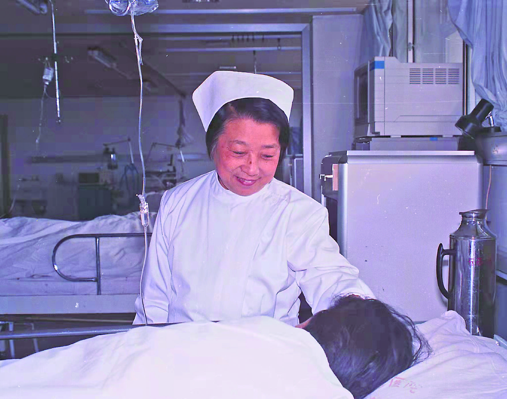50年代60年代医院医生护士看病_1280X720_高清视频素材下载(编号:4586533)_实拍视频_光厂(VJ师网) www.vjshi.com