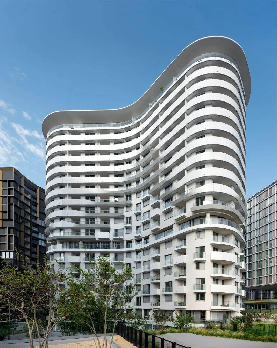 蓝天组新作|维也纳"白色飘带":贝尔维尤塔住宅