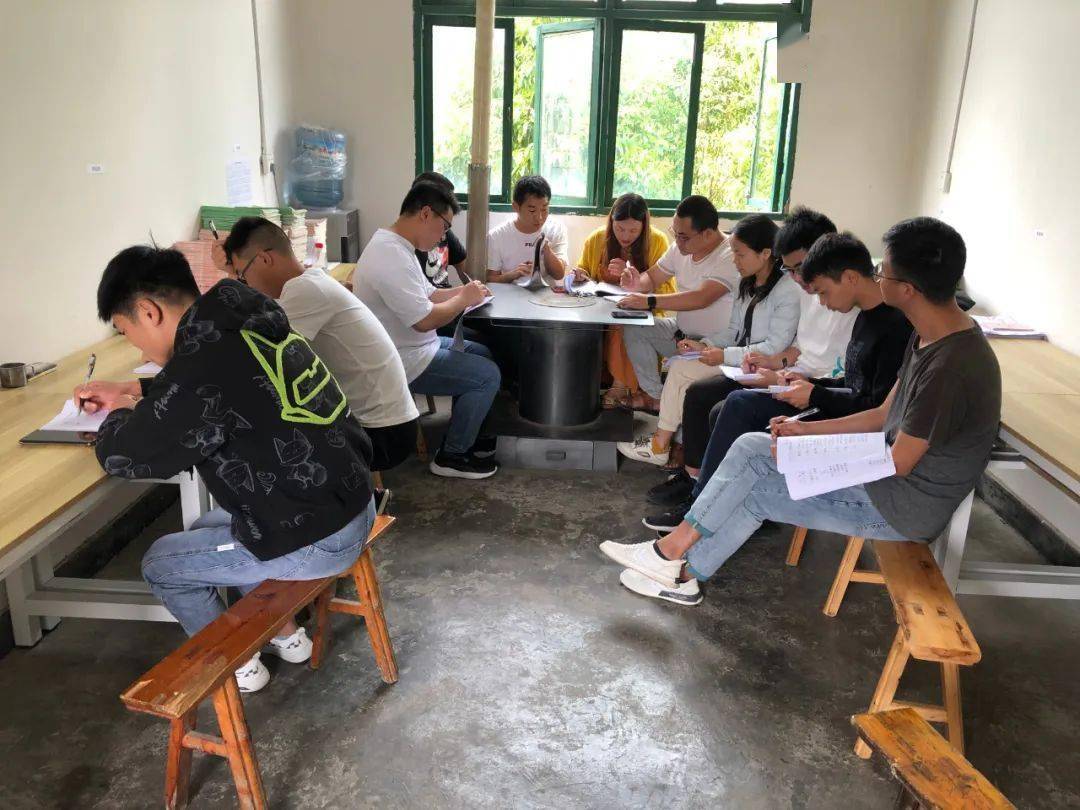 古蔺中学到土城中学开展教学交流活动