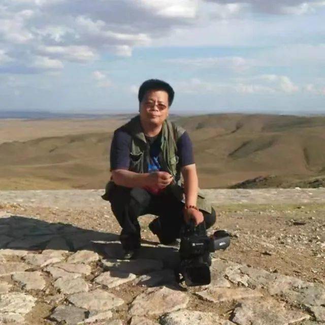 诗歌里的达茂达尔罕茂明安流动的自然主义组诗