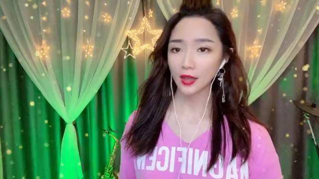 红豆魔性翻唱想起了你你们是否想起了抖音上的我