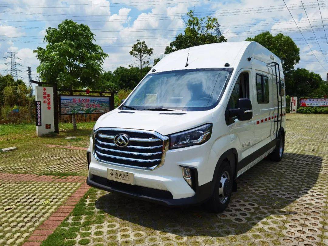 299万高性价比壹达上汽大通v90b型房车