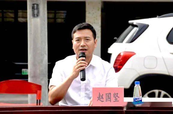 集合坦洲基干民兵点验点出精气神