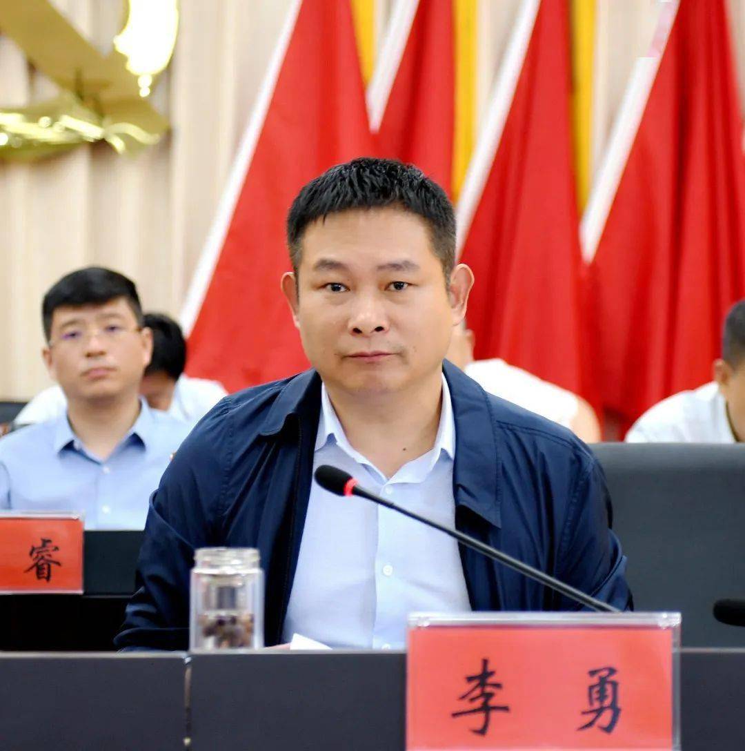 新蔡县加快居家社区养老服务体系建设暨殡葬改革推进会召开_工作_重点