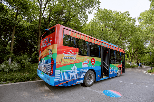 无锡新吴旺庄街道彩虹巴士助力全民阅读