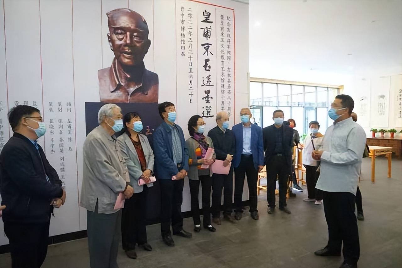 著名的教育出版家,剧作家,诗人皇甫束玉:八十幅遗墨纪念左权将军殉国