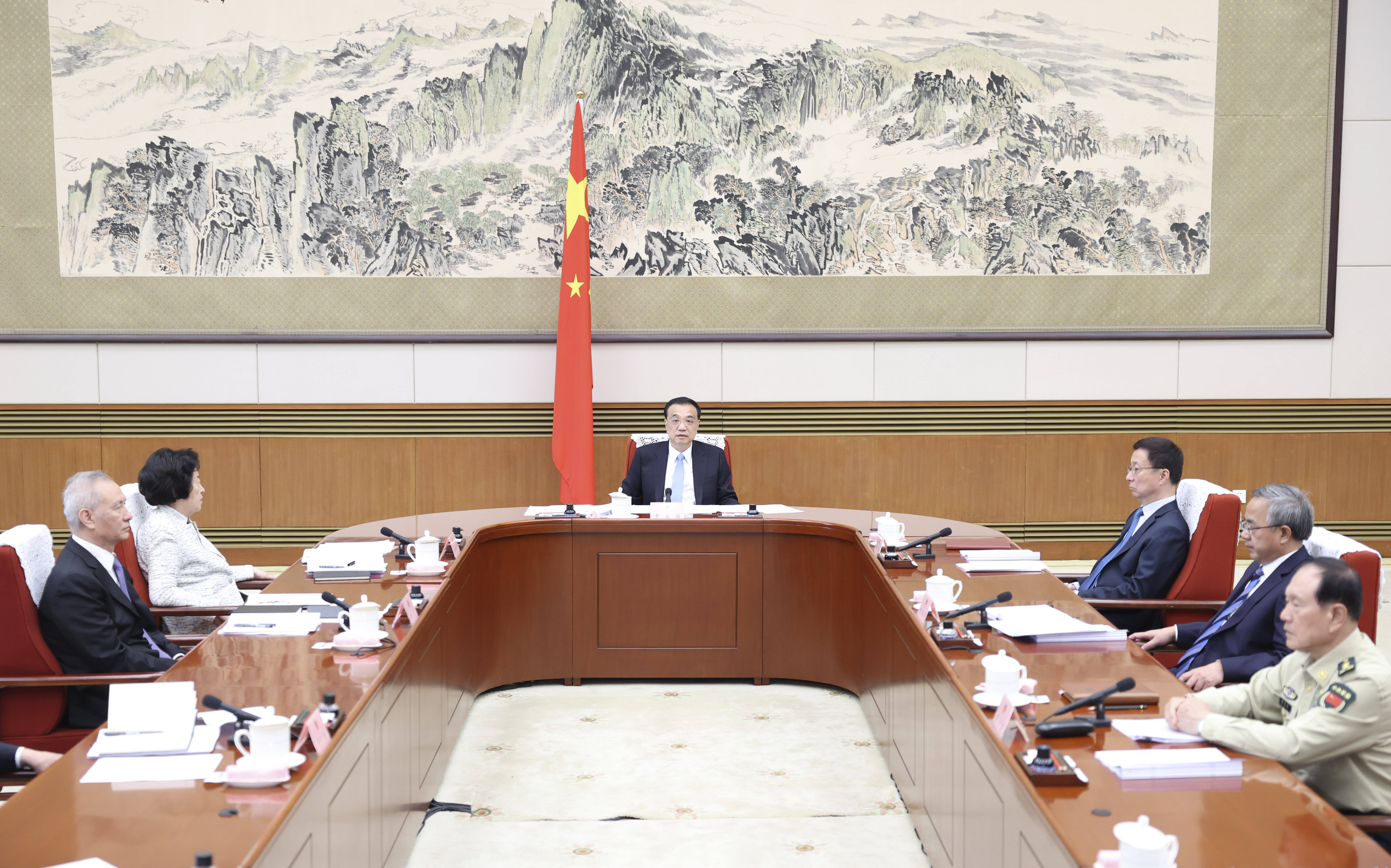 内蒙古政协召开领导干部会议，宣布中央和自治区党委干部任免职决定_政协