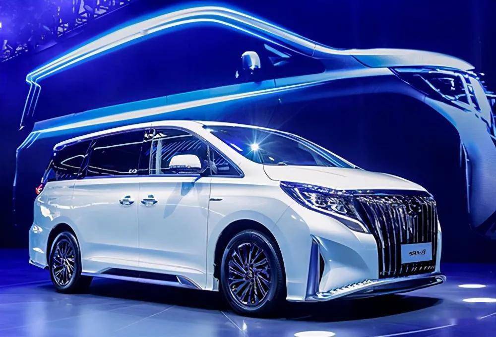 头等舱20t混动2023款传祺m8曝光网友国产mpv后继有人了