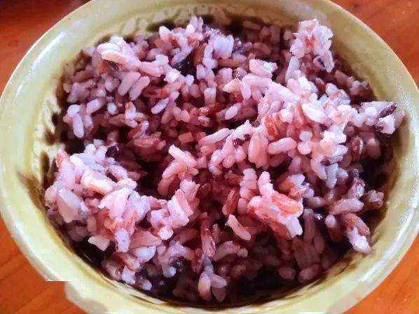 瑶柱肉沫蒸冬瓜,老黄瓜扁豆猪肉汤红米饭,红烧鸭肉午餐11:30~12:003