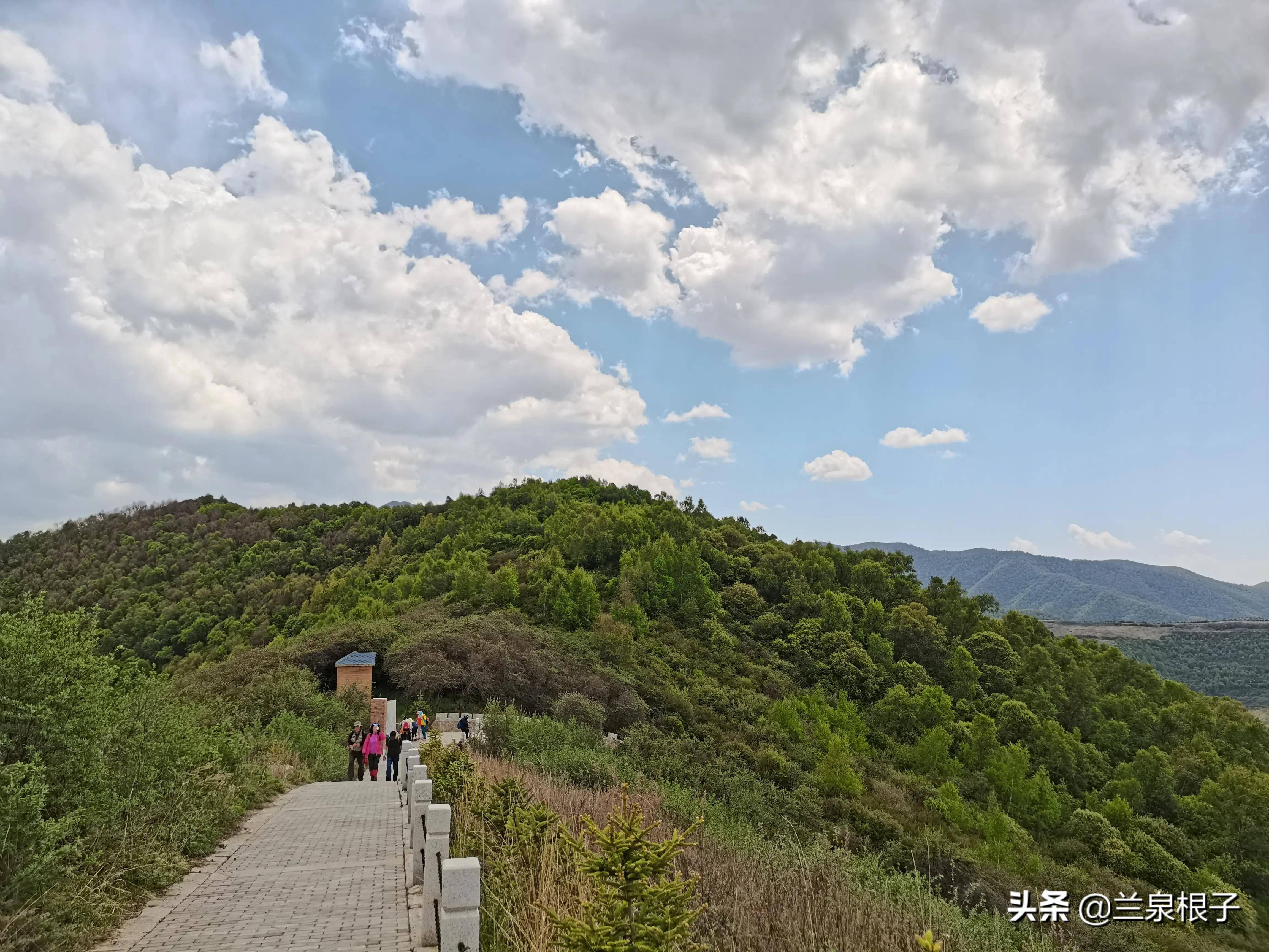 初夏時節蘭州雙嘴山雲頂山景色美如畫