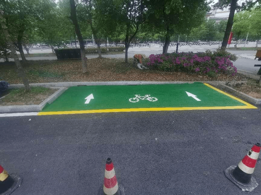 共享单车有新"家" 文明骑行立"家规"_围栏_池州市_停车位