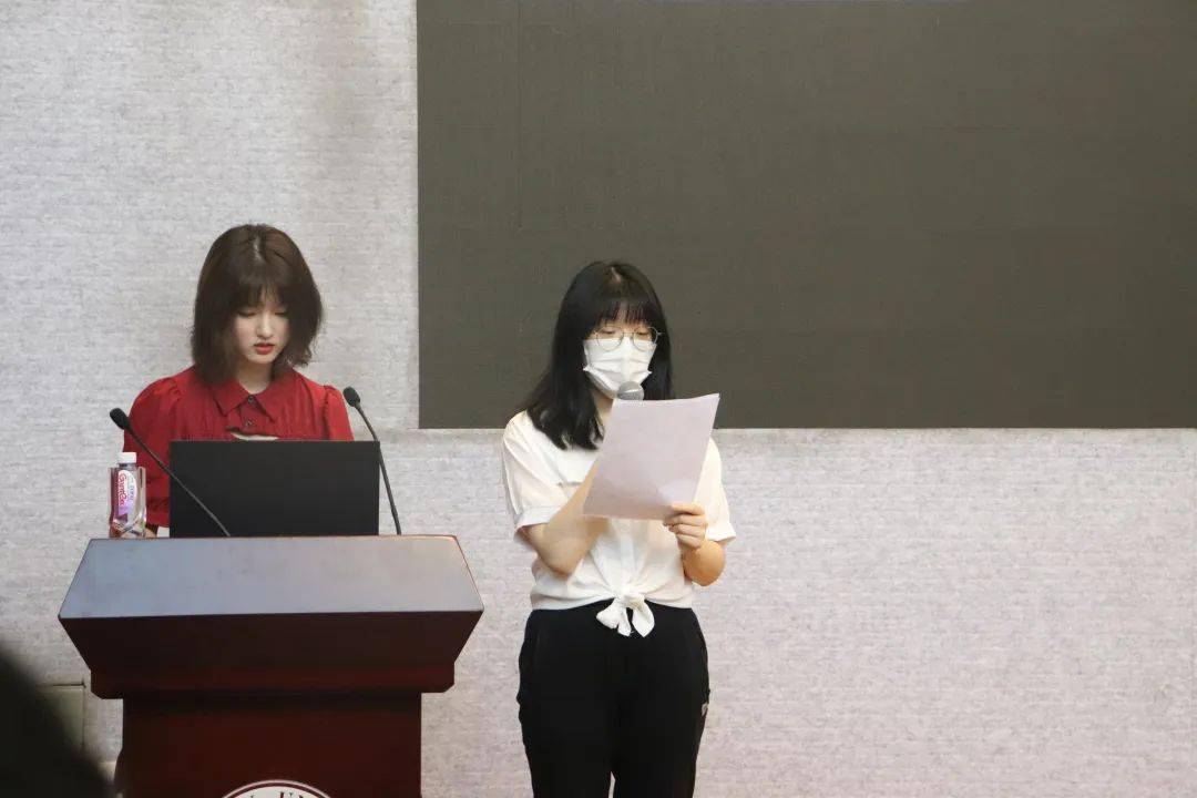 深圳大学电子与信息工程学院第四次学生代表大会顺利举行